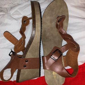 light brown wedges